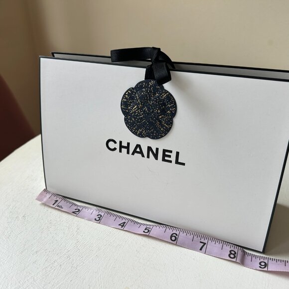 Chanel Paper Bag Duo - Authentic Packaging with Classic Ribbon Closure - Picture 8 of 8